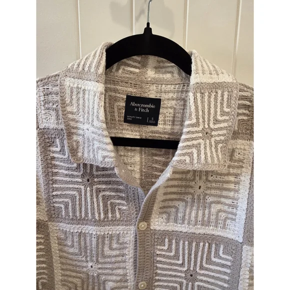 Abercrombie Crochet Knit Shirt Gray Cream Geo Button Up Coastal Size S Quiet Lux - Picture 4 of 7